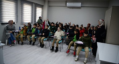 Çayırovalı minikler patili dostlarını ziyaret etti 