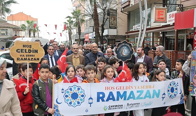 Çayırovalı minikler Ramazan Yürüyüşü’ne çıktı