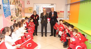 Çocuk kulüplerinde bayrak coşkusu yaşandı  