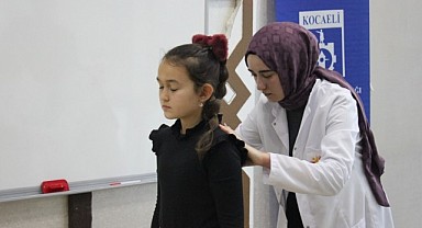 Çocuklarda skolyoz belirtilerine dikkat