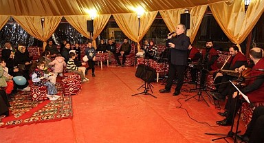 İlahi dinletisi gönüllere dokundu