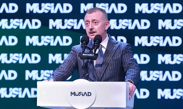 “Kentsel dönüşümü kararlı adımlarla yürütüyoruz”