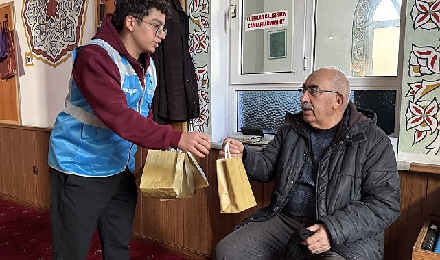 Kocaeli’de gençler iyilikte yarışıyor