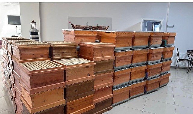 Kursiyerlere kovan desteği sağlandı