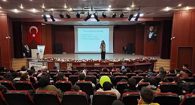Öğrenciler, akran zorbalığına karşı bilinçlendi