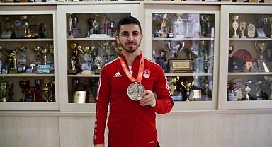  Şamdan, Türk sporuna hizmet edecek