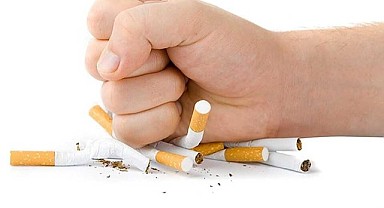 Sigara bağımlılığı 18 yaşından önce başlıyor