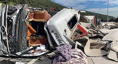 TEM'de iki tır kazaya karıştı, trafik felç oldu
