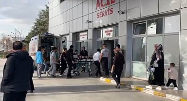 Tır dorsesi arasında sıkışan işçi yaralandı