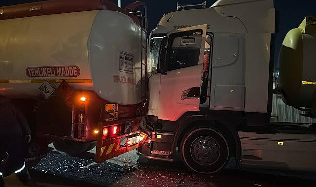 Tırın çarptığı araçtaki 1 kişi yaralandı!