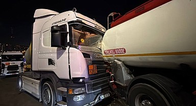 Tırın çarptığı araçtaki 1 kişi yaralandı!