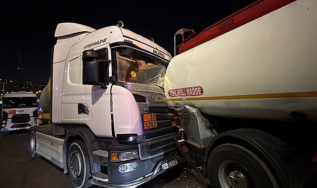 Tırın çarptığı araçtaki 1 kişi yaralandı!