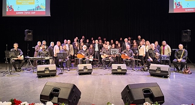 Türk Halk Müziği korosu mest etti!