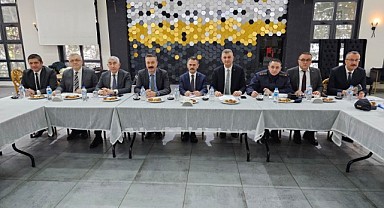 Vali Aktaş, muhtarların taleplerini dinledi