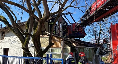 Yangını söndürmek isterken yaralandı!