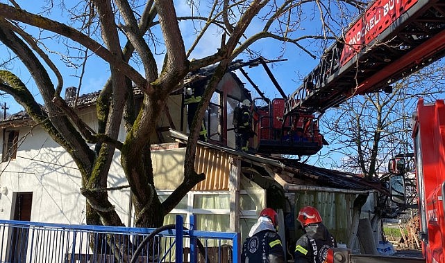 Yangını söndürmek isterken yaralandı!