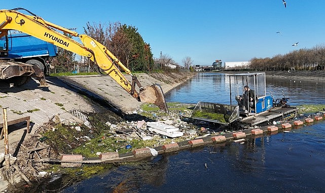 2 metreküp atık denize ulaşmadan toplandı