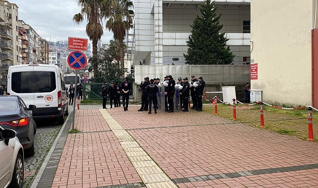 3 kişinin öldüğü silahlı saldırıda 9 şüpheli adliyeye sevk edildi