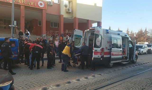 Adliye önünde kalbinden bıçaklayıp öldürdü!