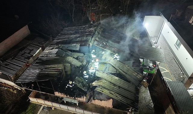 Başiskele'de çıkan yangın korkuttu