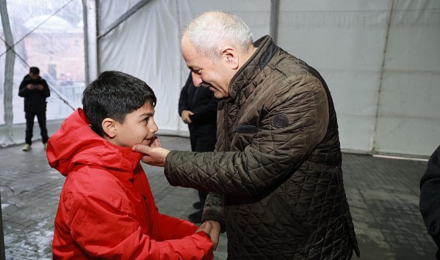 Bayramın tadı, bayramlaşmayla çıktı