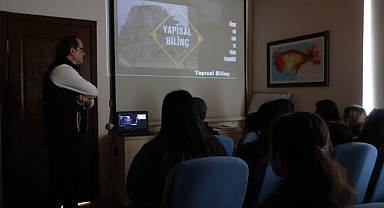 Beyaz Kalpler’de deprem anlatıldı