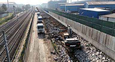 Büyükşehir, Dutluk Sokak’a neşter attı!