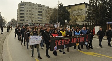 Eğitimciler Fatma öğretmen için ayağa kalktı!