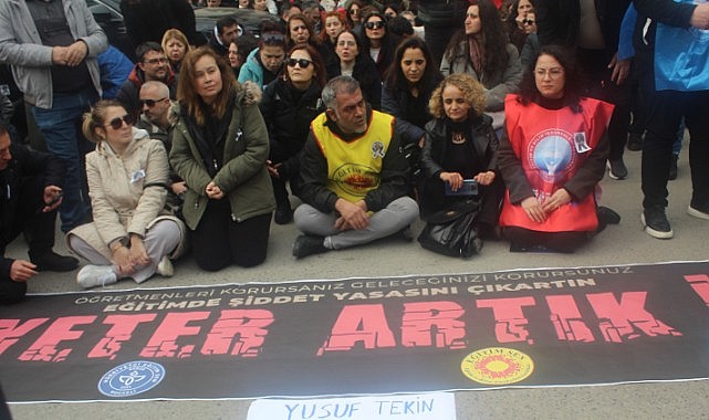 Eğitimciler Fatma öğretmen için ayağa kalktı!