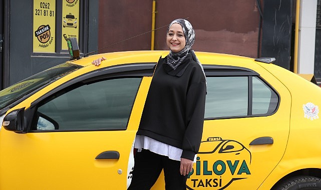 Elinin hamurunu yıkadı, direksiyona geçti!