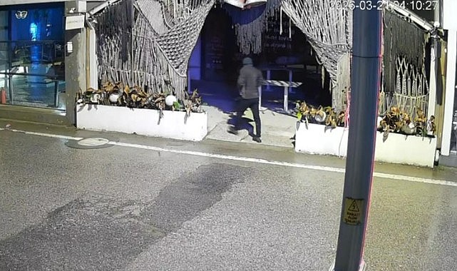 Kafeyi kundaklayıp kayıplara karıştı!