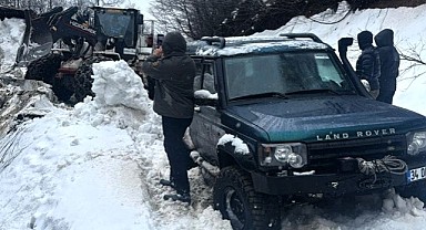 Kara saplanan vatandaşın imdadına ekipler yetişti