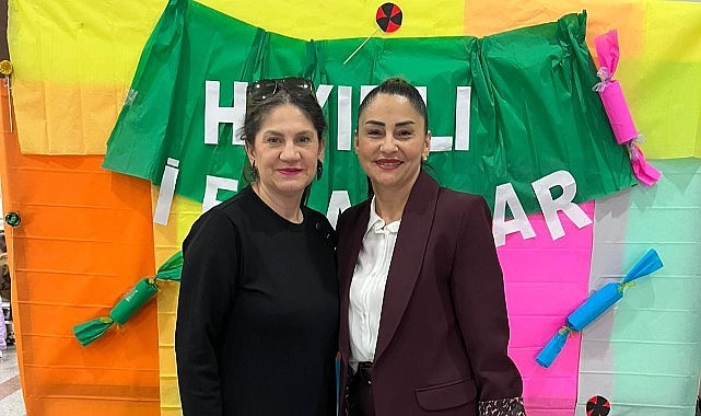 Merih Demiral ilkokul öğretmenini unutmadı