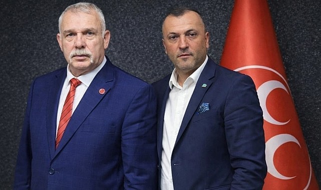 MHP Gebze’de deprem! Öztürk görevden alındı