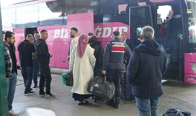 Otogarlarda bayram yoğunluğu yaşanıyor