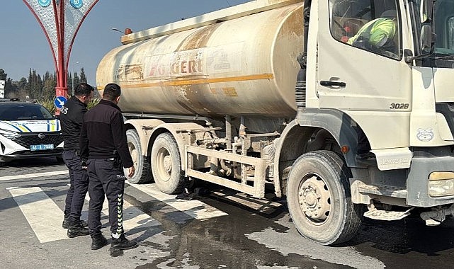 Su tankerinin çarptığı çocuk ağır yaraladı