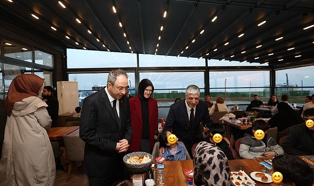 Yetim ve öksüz çocuklar iftar sofrasında buluştu