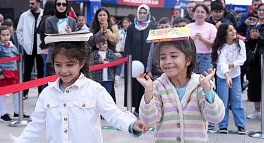 Bi Dünya Eğlence’de çocukların yüzü güldü