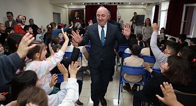 Bıyık, öğrencilere yerel yönetimler dersi verdi