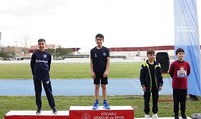 Çayırovalı sporcular atletizmde madalyaları topladı