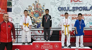 ÇESK Sporcuları madalyaları topladı