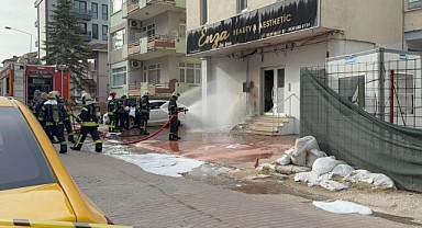 Doğal gaz kutusu patladı! Korku dolu anlar yaşandı