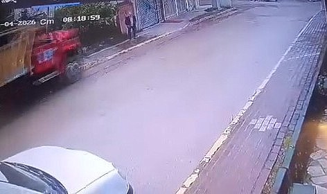 Freni boşalan kamyon can aldı!