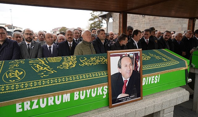 Gazeteci Feridun Fazıl Özsoy son yolculuğuna uğurlandı 