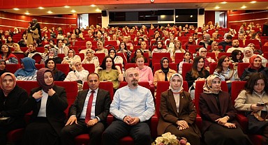 Gebzeli okurlar bilimin ilham veren yolculuğu ile tanıştı  