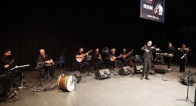 Keman dinletisi kulakların pasını sildi