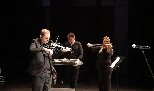 Keman dinletisi kulakların pasını sildi