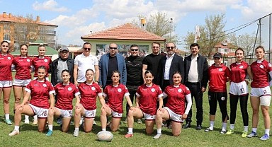 Körfez ragbide zirveyi bırakmadı