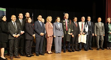 KOSTÜ, Wulff'a fahri doktora ünvanı verdi