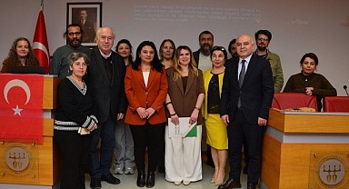 Mezar taşlarındaki derinlik masaya yatırıldı!